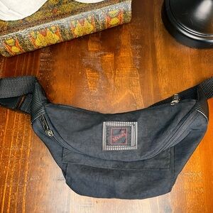 Vintage Mondo Fanny pack with Adjustable Straps and Durable Fabric